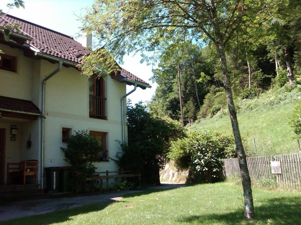 Ferienhaus Waldsicht Флахау Номер фото